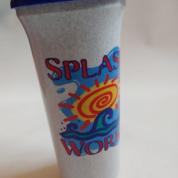 RETRO Canada's Wonderland SPLASH WORKS Drink Cup with Straw - Picture 5 of 7